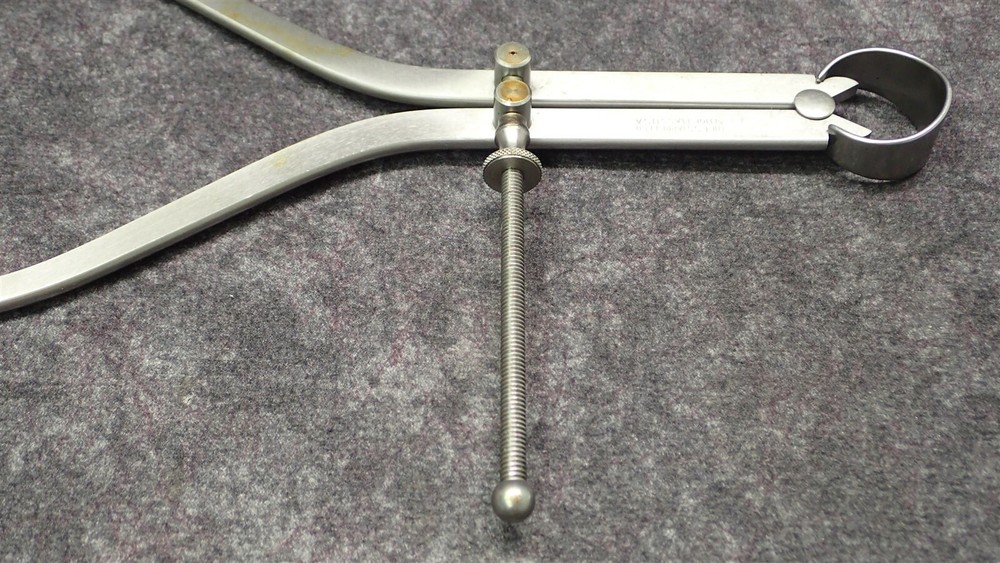 79A-10 STARRETT 10" Yankee Spring-Type Caliper, Quick-Spring Nut, Flat Leg (G22)