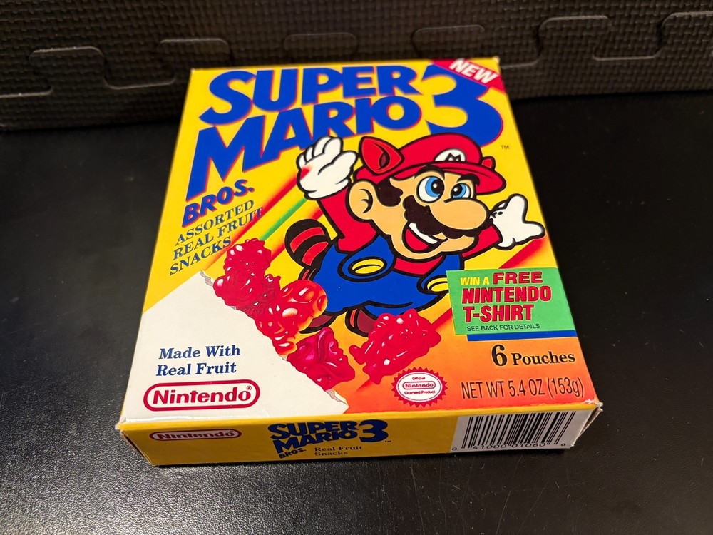 Super Mario Bros 3 fruit snacks - Empty custom design display box