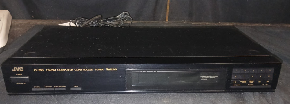 JVC FX-333 Quartz Lock AM/FM Computer Controlled Tuner