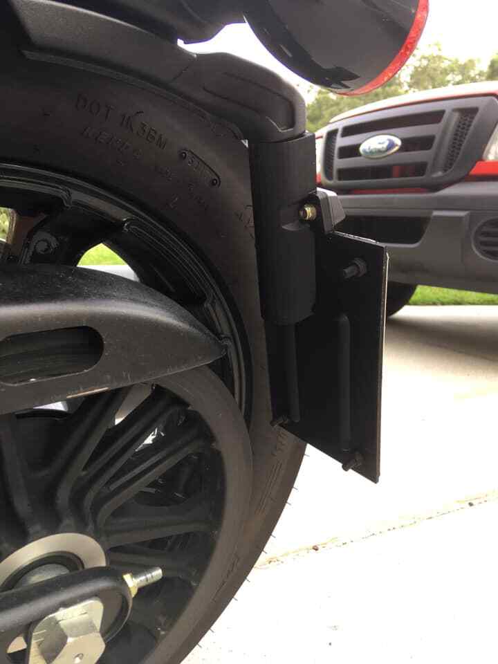 Scout Bobber Vertical License Plate Mount