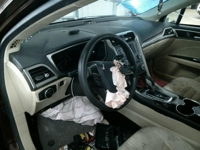 FUSION 2015 High Mounted Stop Light 104582944