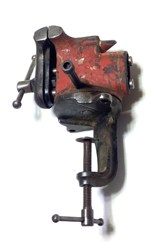 Mohawk Melburne vise w/2-1/2" jaws broken mount