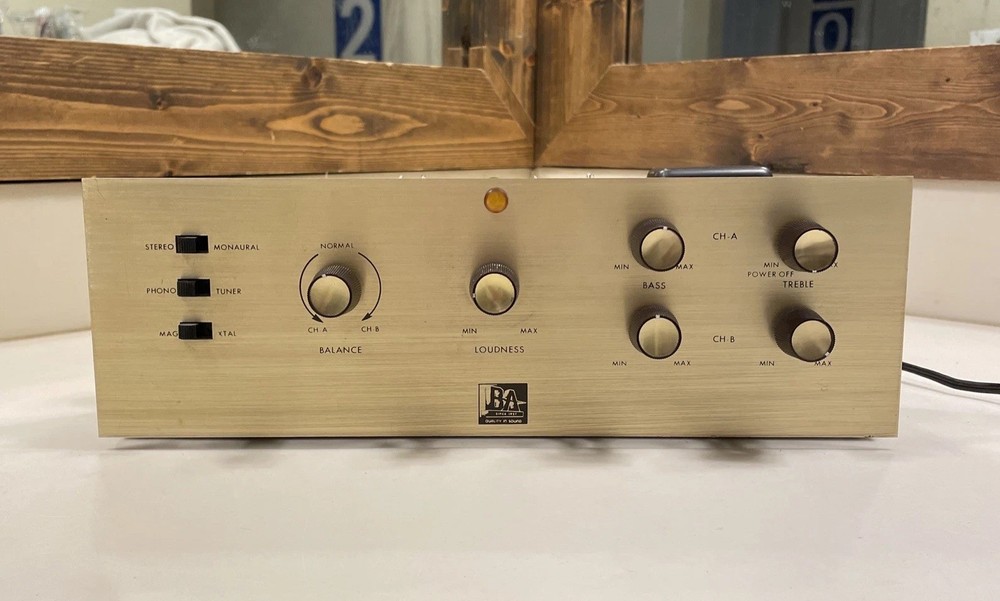 Burstein Applebee Integrated Tube Amplifier