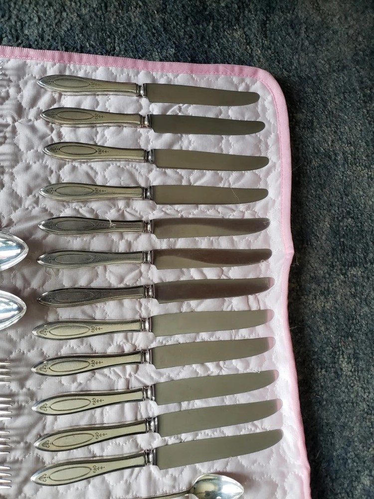 Vintage 35 pc Community Oneida Silver 1916 "Adam" Set - Silverplate Silverware