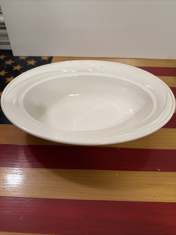 Corning Oval Serving Casserole