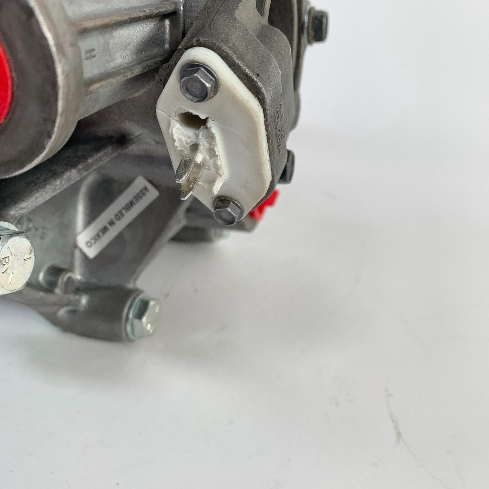 Bendix AD-9 Air Dryer Assembly With Valves Broken Sensor