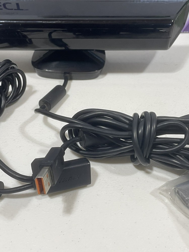 Microsoft Kinect Sensor Bar Xbox 360 with AC Power Adapter Model 1414