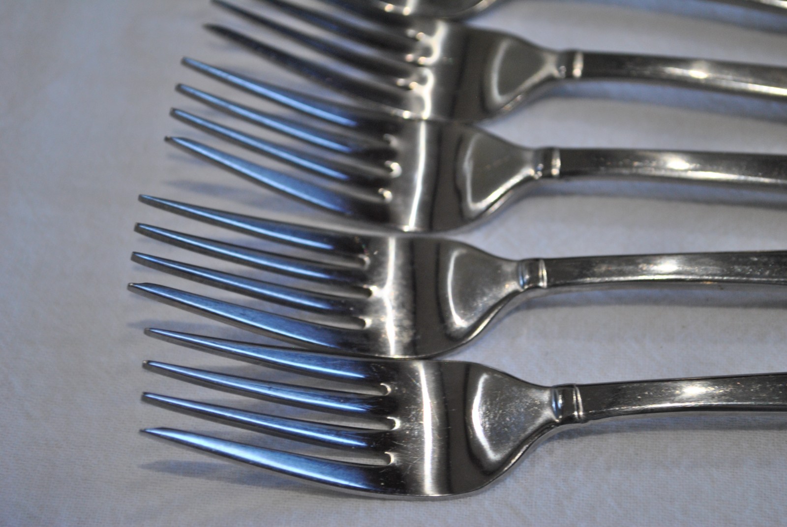 GORHAM STAINLESS 18/8 KOREA "TRISTAN" (4) SALAD FORKS