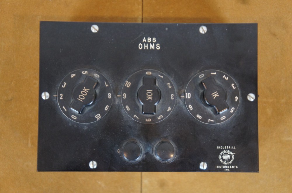 Industrial Instruments ABS OHMS Variable Resistor Box Model 1D