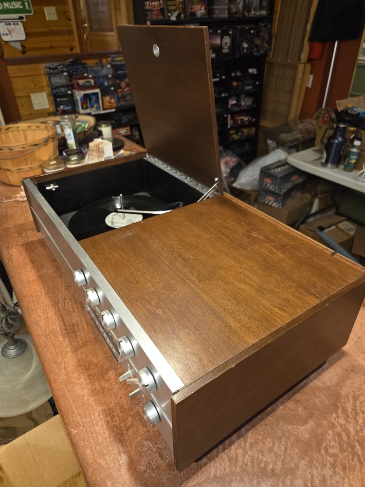 Clairtone 1960s G3 Series Stereo System With Turntable
