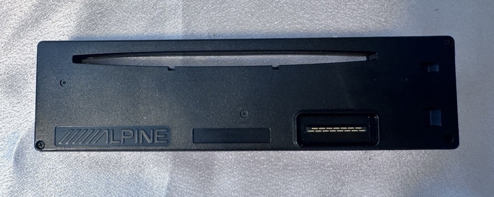 ALPINE CDE-9874 CAR STEREO FACEPLATE & CASE ONLY