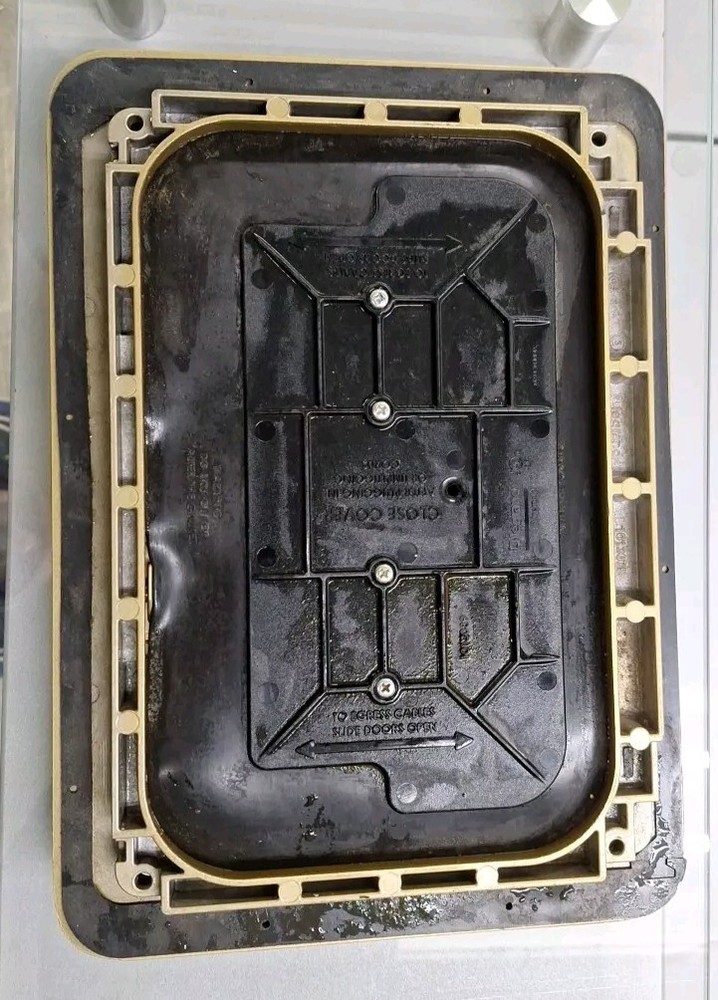 ⚡️Wiremold Evolution EFB45CTCBS BRASS Surface Style Cover w/Floor Insert Flange