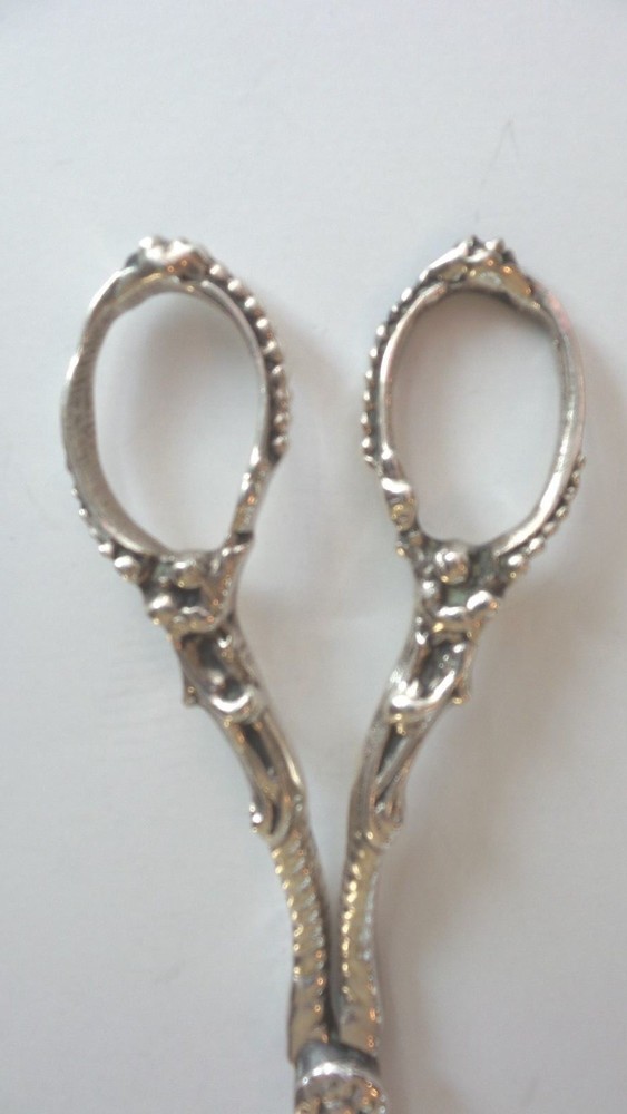 ANTIQUE 19th CENTURY HAND MADE SOLID STERLING SILVER GRAPE SHEARS, 105 grams
