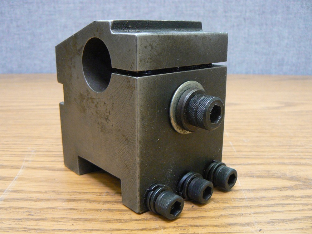 LATHE TOOL HOLDER