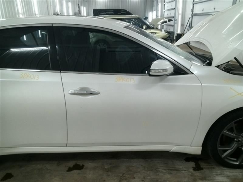 MAXIMA 2014 Fuse Box Cabin 1042174821
