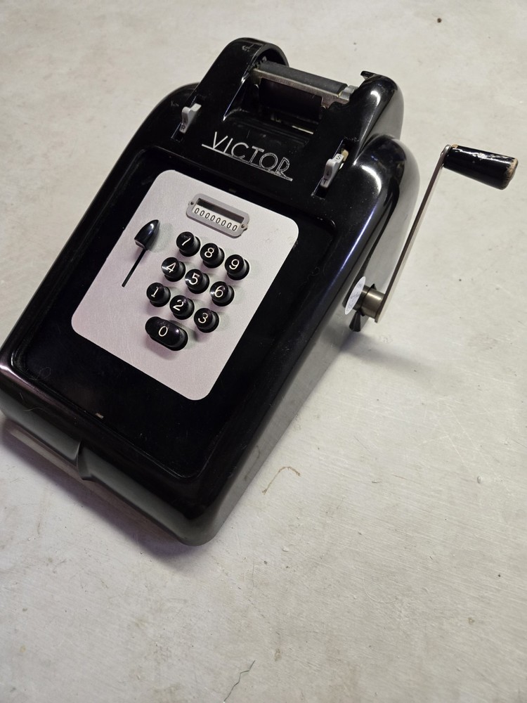 Vtg Victor Bakelite Adding Machine 7-8-0 581695 Black All Knobs/Buttons Works