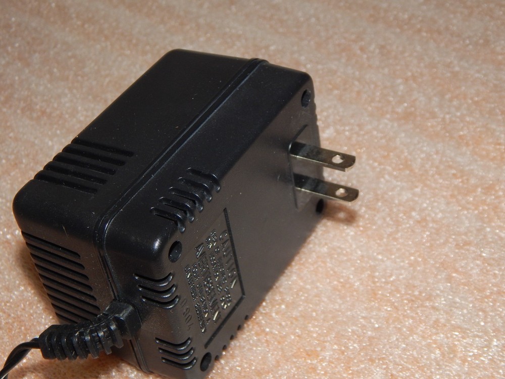 Bachmann HO N 46605A EZ Track Speed Controller Power Pack Transformer & Cable