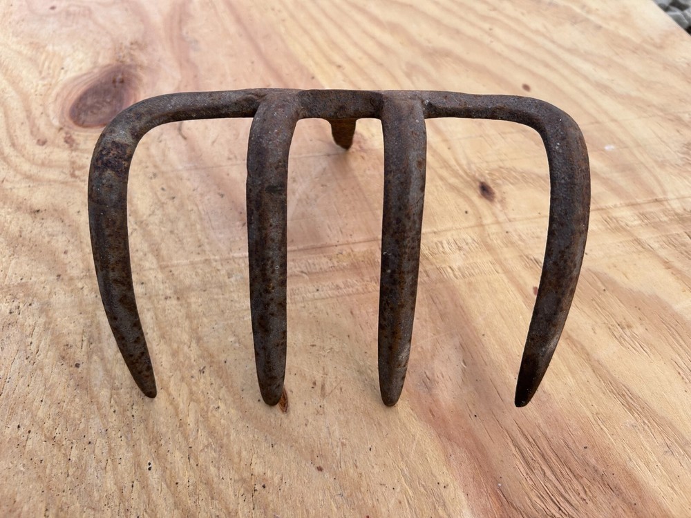 Rake Head Rusty Rustic no handle Original Vintage Primitive Metal