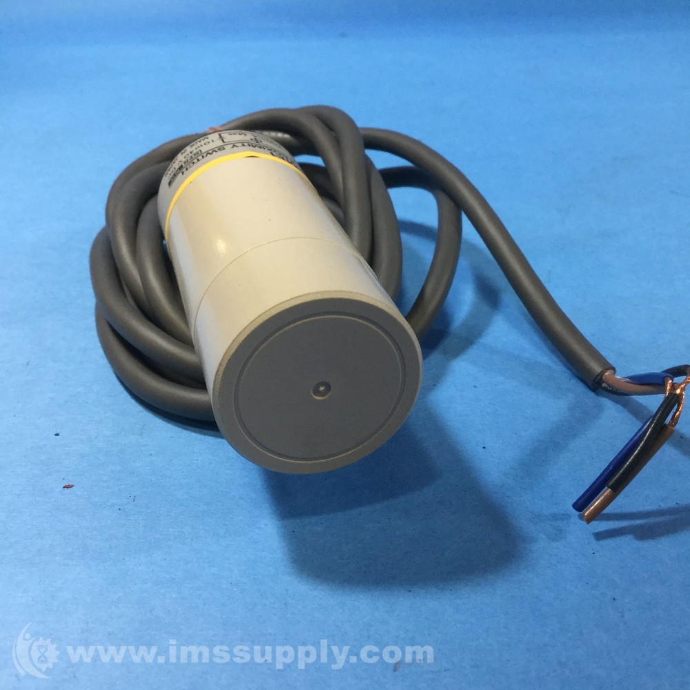 Omron E2K-C25ME1 Capacitive Proximity Switch FNIP