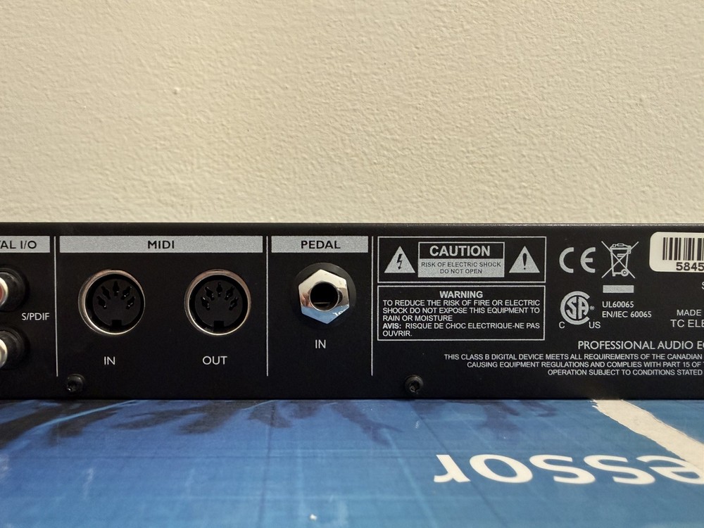 TC Electronic M350 Dual Engine Effects Processor Rack Mount w/ Power Cord WORKS