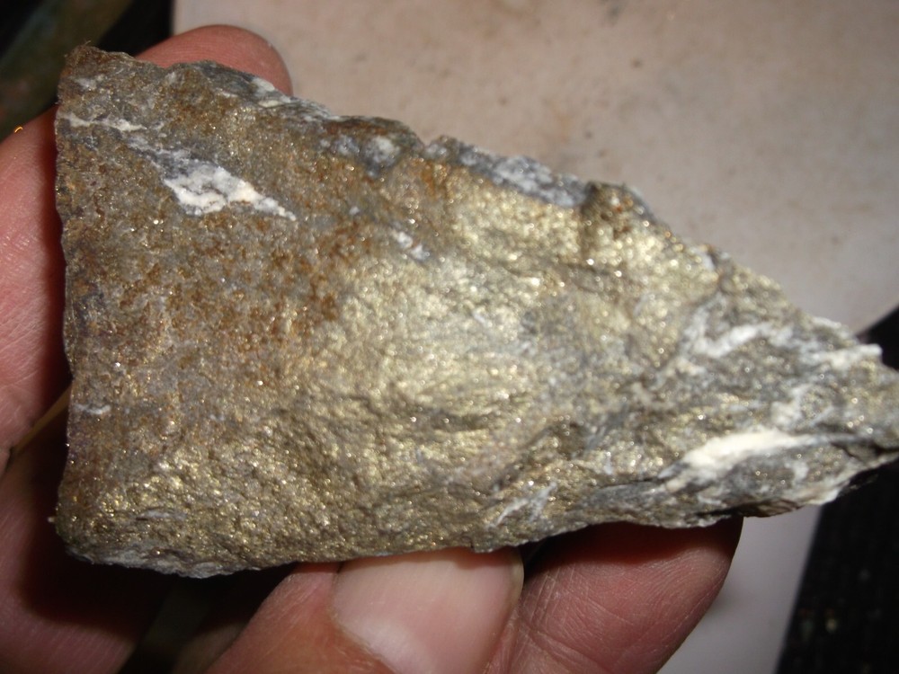Gold, silver, copper, 140 grams samples ,ore high grade .