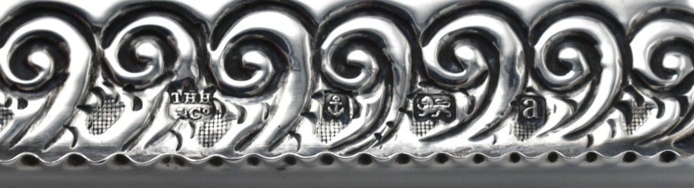 Antique Solid Silver Shaped Snuff Box victorian 1900 Repousse