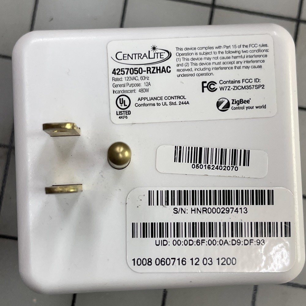 Centralite 4257050-RZHAC Zigbee On/off Control Smart Switch Plug