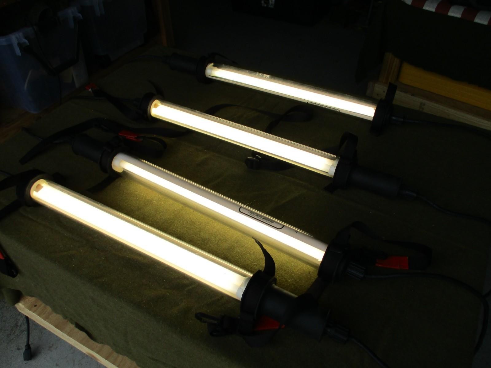 MILITARY TENT LIGHT SET KIT STRINGABLE GENERAL LIGHTING w. PELICAN CASE 4 LIGHTS