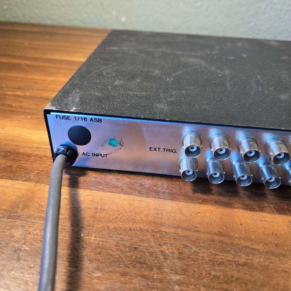 PELCO Sequential Switcher - VS520H - 20 Channels