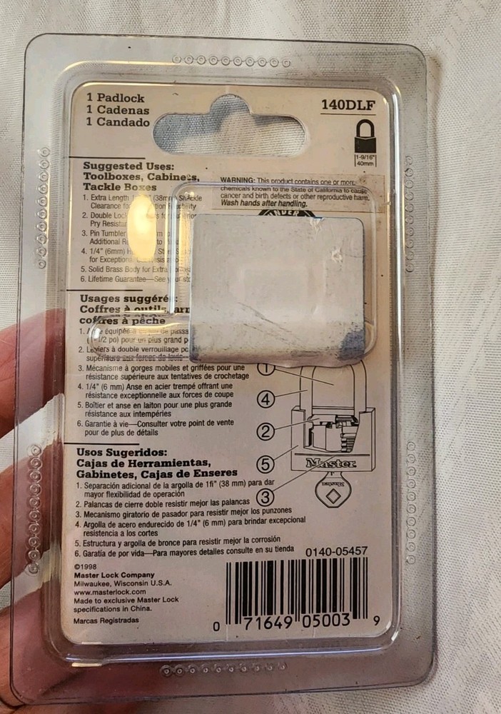 Master Lock 140DLF Padlock with 2 Keys