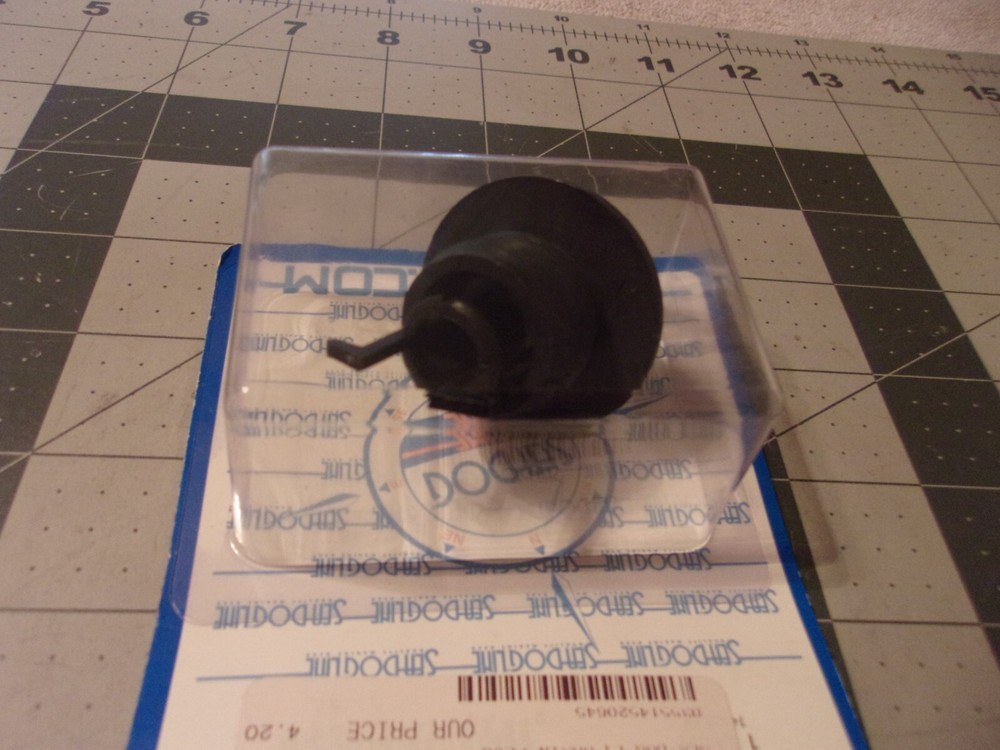 Seadog 5200301 Nylon Drain Plug Press Fit Requires 1" Hole