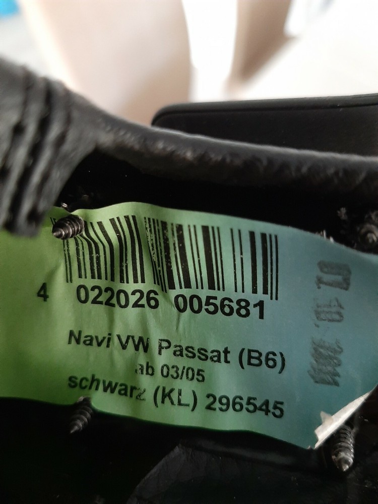 VW Passat B6 navigation bracket from 03/05