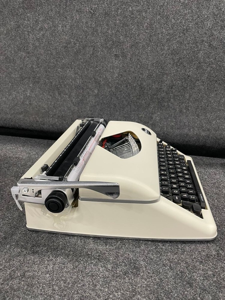 WE R MEMORY Keepers Typecast Typewriter White