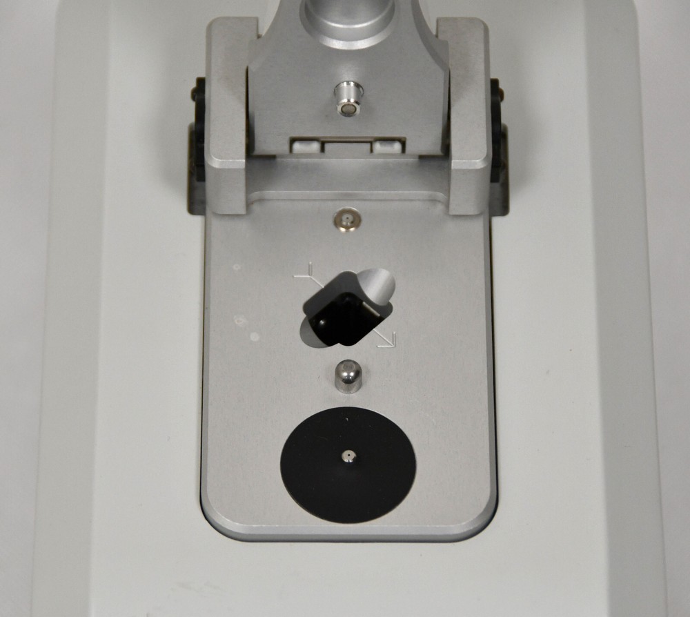 Thermo Scientific NanoDrop 2000C Spectrophotometer.