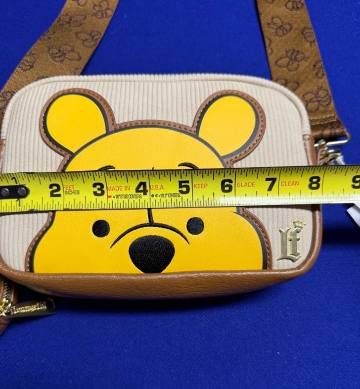 Disney Parks Loungefly Winnie The Pooh Crossbody Bag Hunny Coin Purse NEW!
