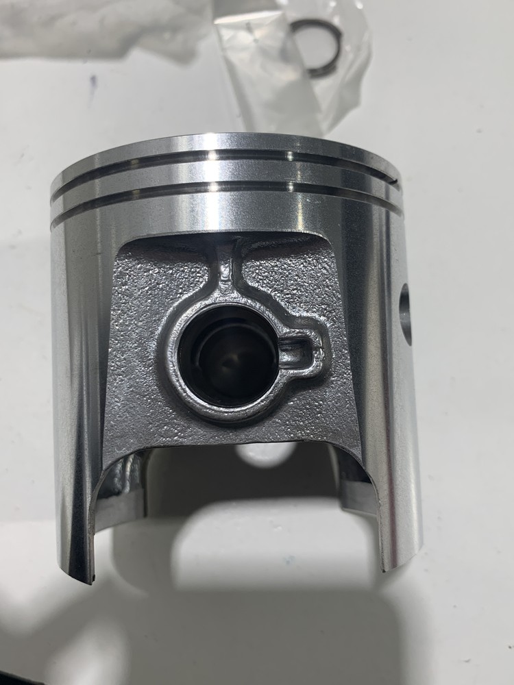 Piston - 2000 POLARIS Polaris