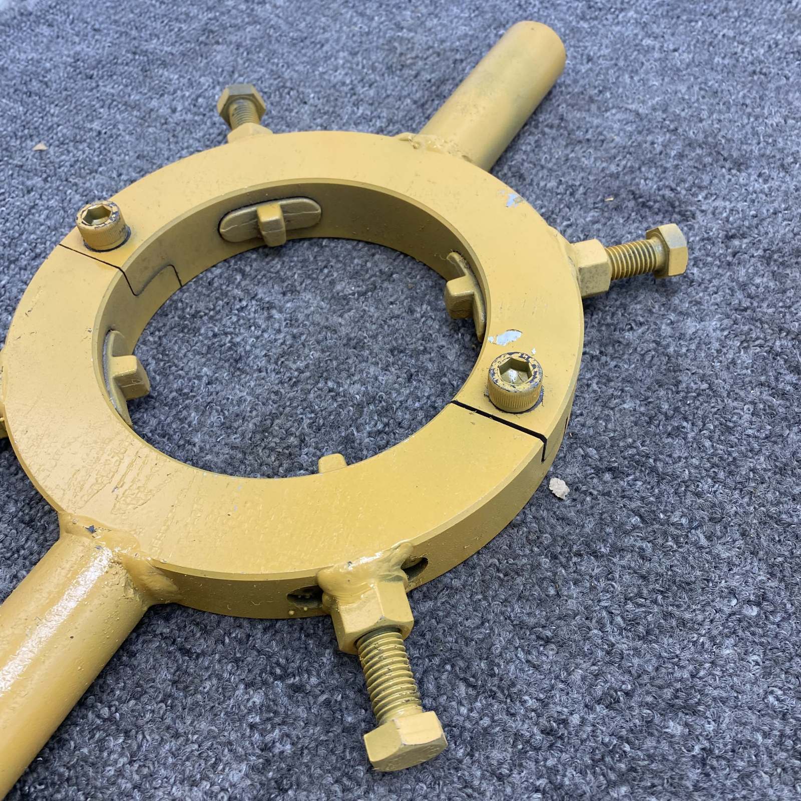 Change Cylinder Head Wrench for All Brand Excavators ID 105mm-145mm 4 bolts