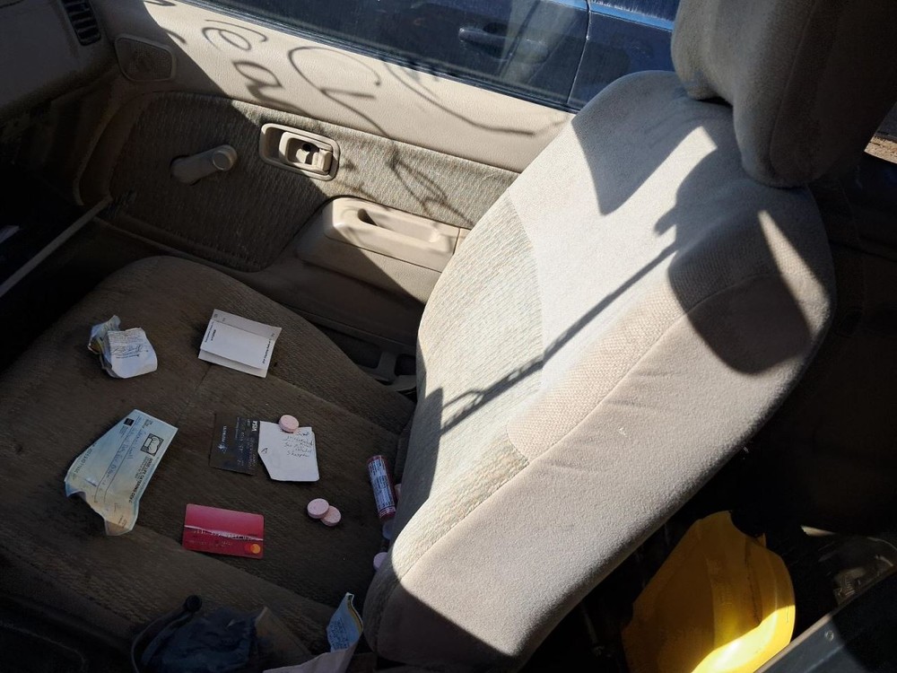 FRONTIER 2000 Glove Box 4828443