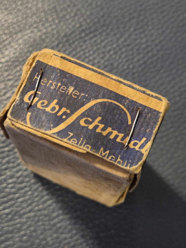 WW2 genuine German Soldier safe razor blades sharpener with box