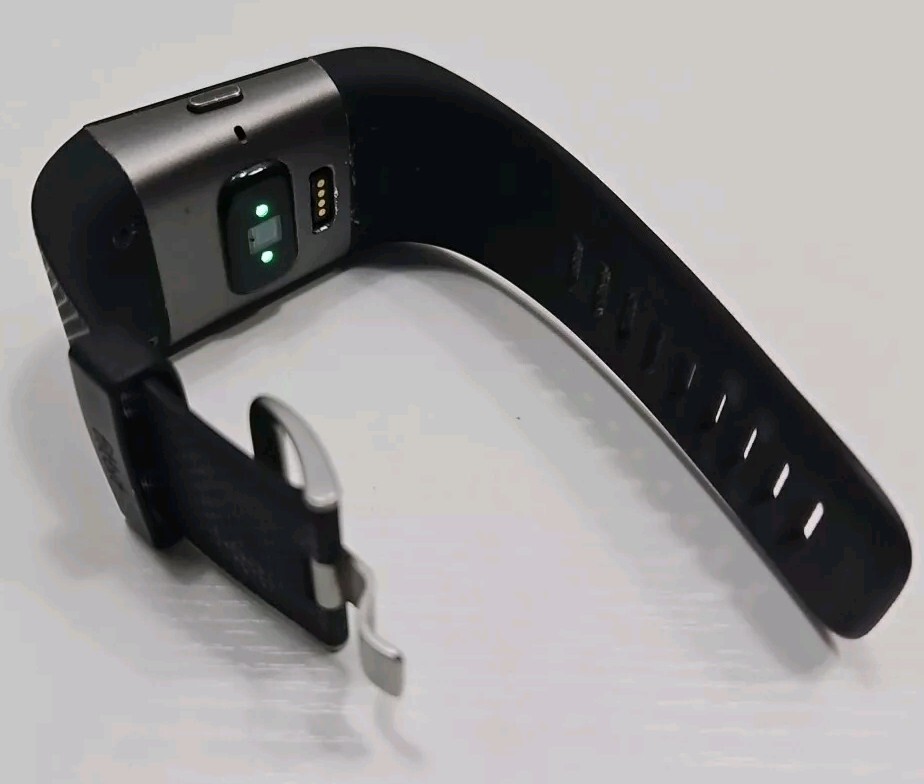 Fitbit Surge Activity Tracker Small Black Band Working Clean With Charging Cable