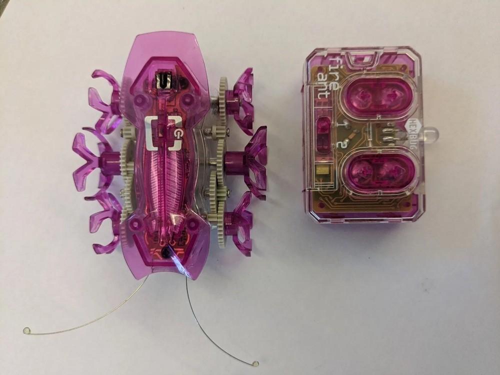 HEXBUG FIRE ANT IR REMOTE CONTROL PINK ROBOTIC FIRE ANT