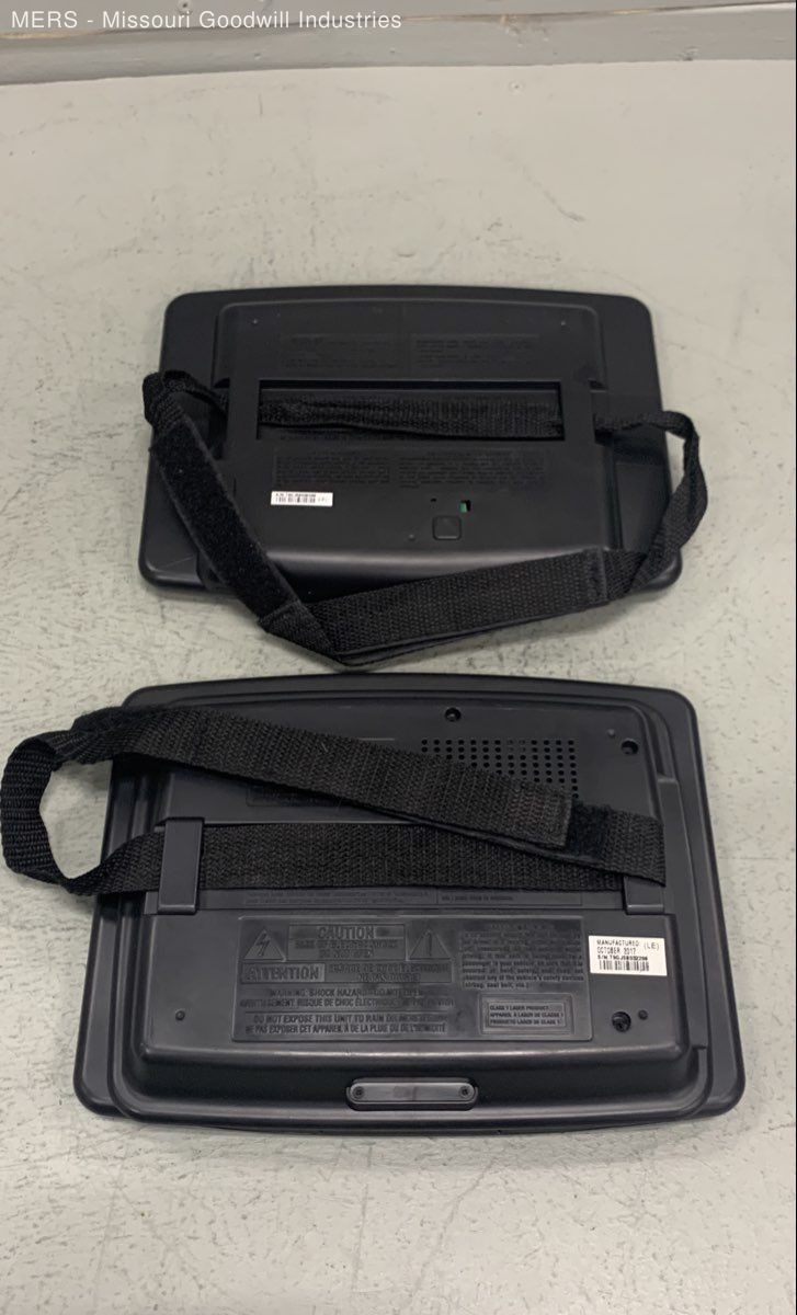 RCA DRC79108 Black Dual Screen Portable DVD System Remote Untested Mobile