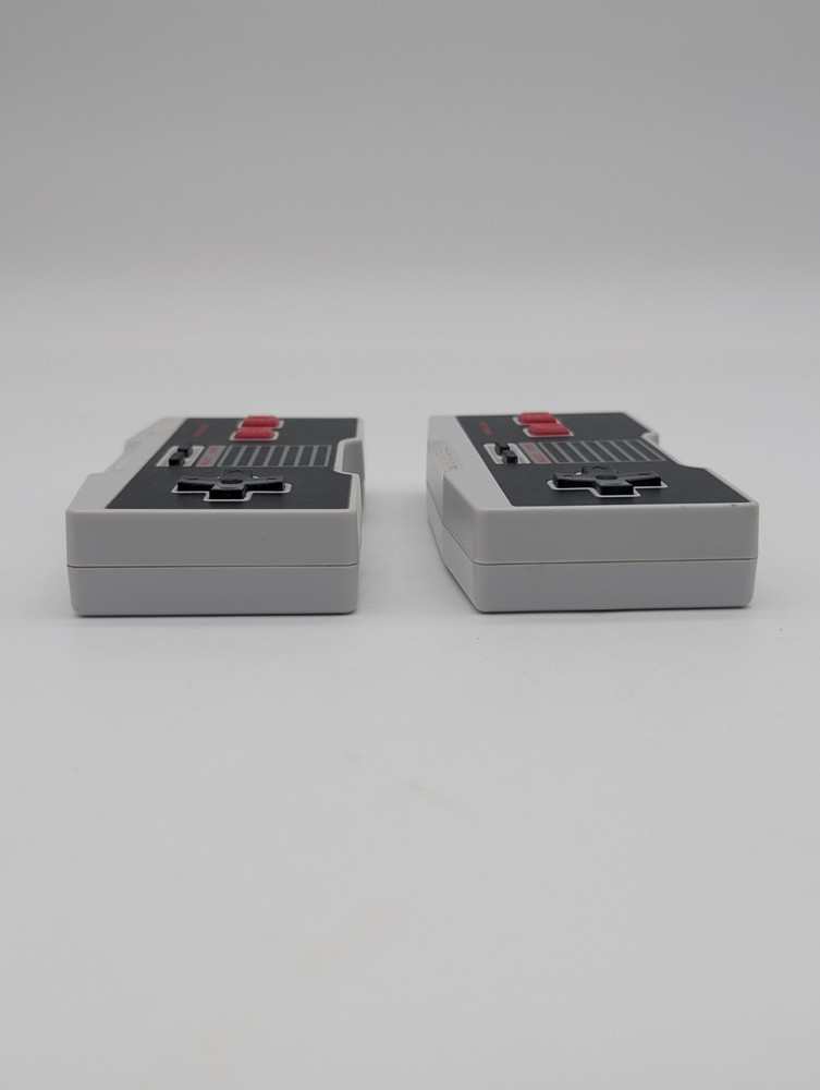 Original NES Mini Classic Console Nintendo System 2 Wireless Controllers