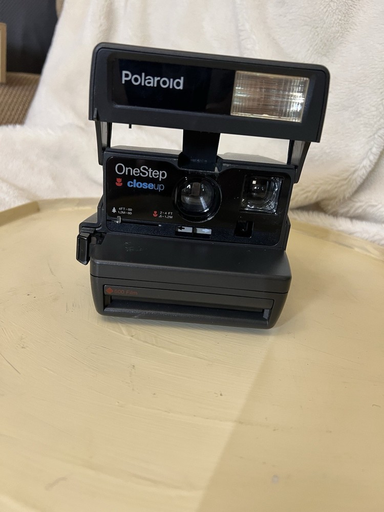 Vintage polaroid one step close up camera, NOT TESTED