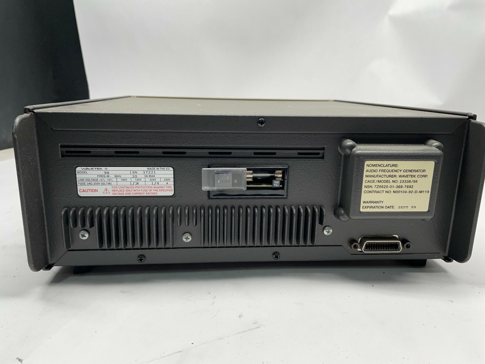 Used Wavetek 98 1 MHz Synthesized Power Oscillator V1