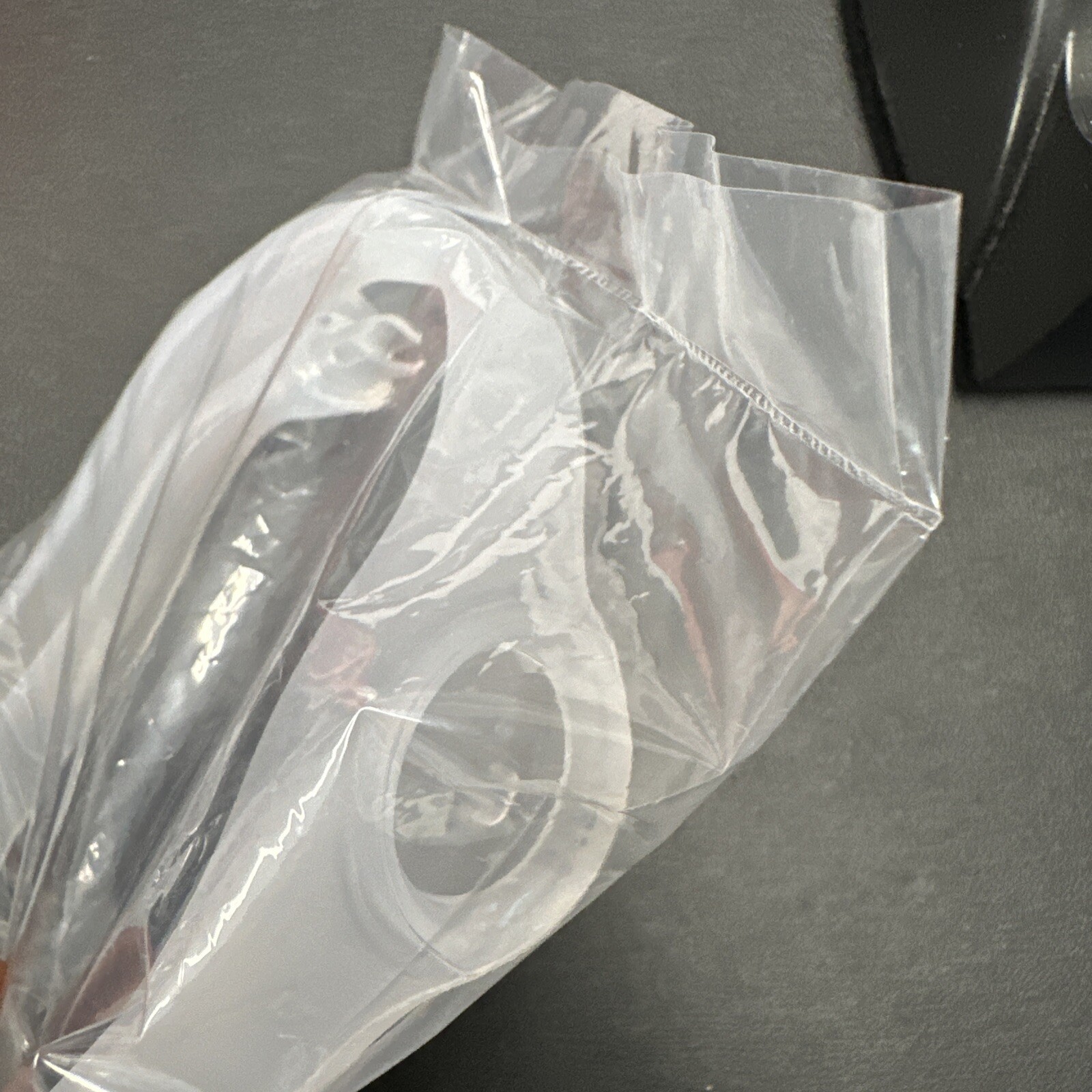 Respironics DreamWear Medium Frame. Model 1116746. New