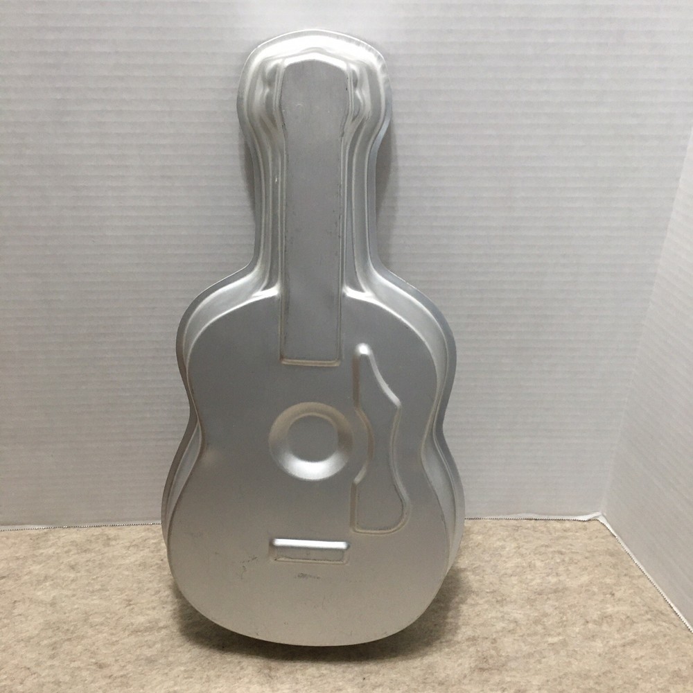 Wilton Cake Pan GUITAR CAKE PAN