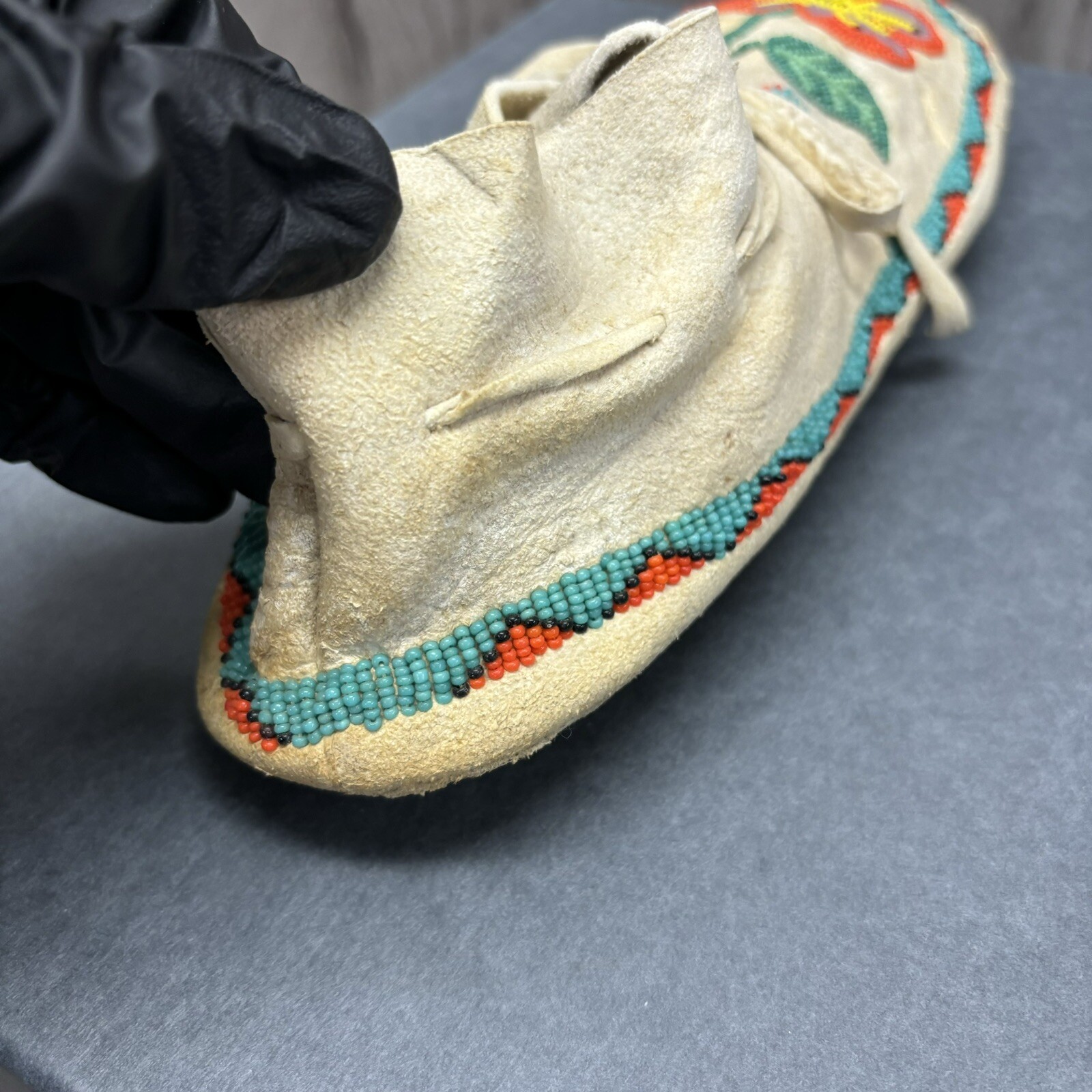 Antique Circa 1900 Northern Plains Beaded Moccasins Teal Orange Flower original