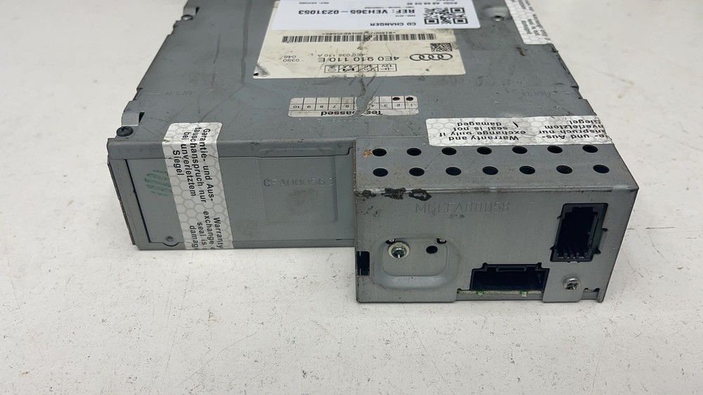 AUDI A8 S8 D3 4E 2008-2010 CD CHANGER 4E0035110E