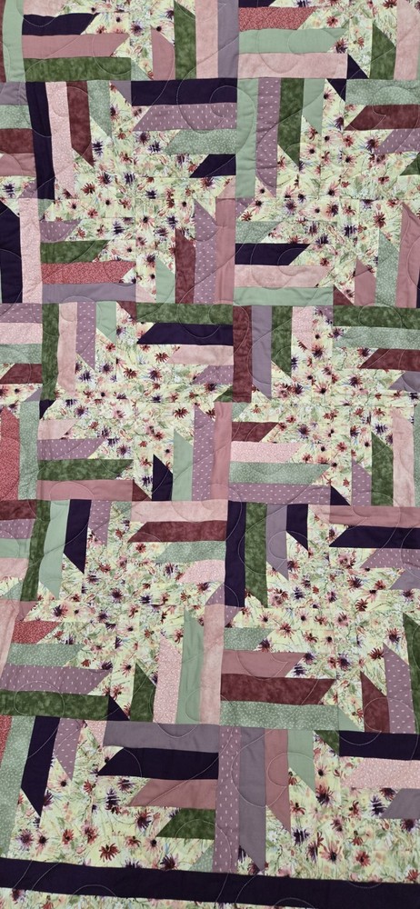 QUILT - HANDMADE - SAWBLADE PATTERN - LT GREEN WITH FLOWERS